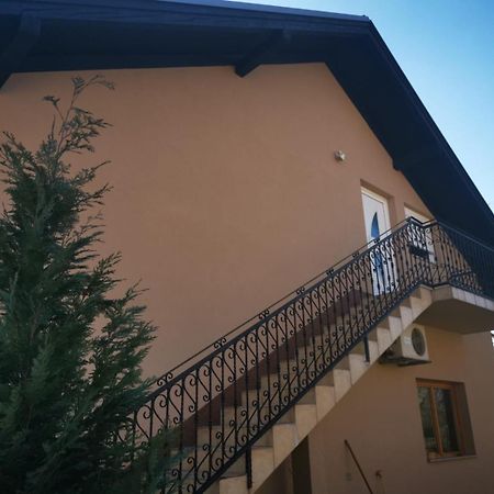 Апартаменты Ulica Ante Starcevica 113 Okucani Экстерьер фото