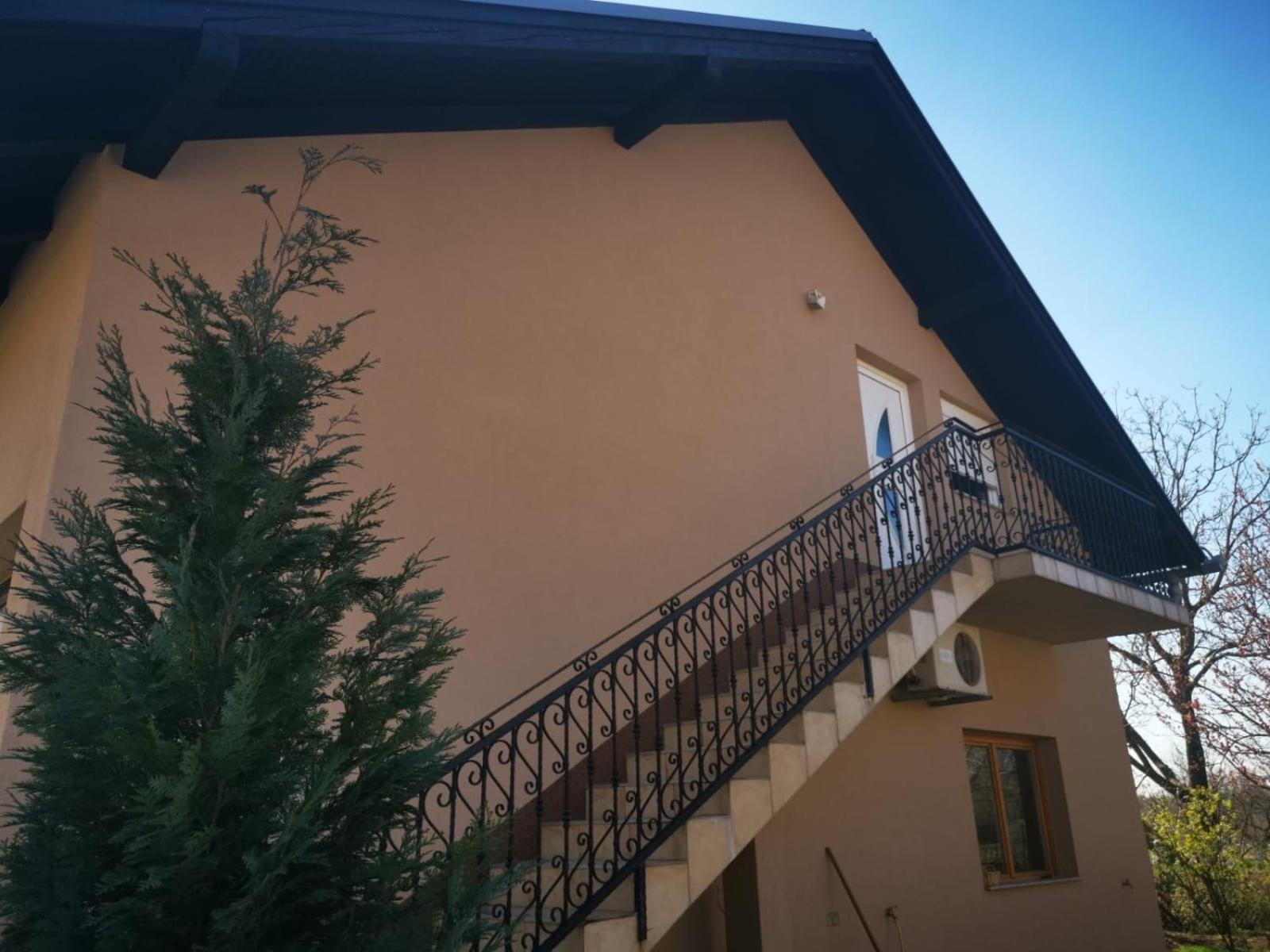 Апартаменты Ulica Ante Starcevica 113 Okucani Экстерьер фото